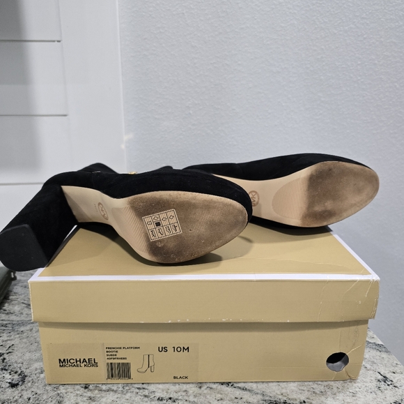 Glam Black Platform Heeled Booties with Gold Zipper - Picture 3 of 8